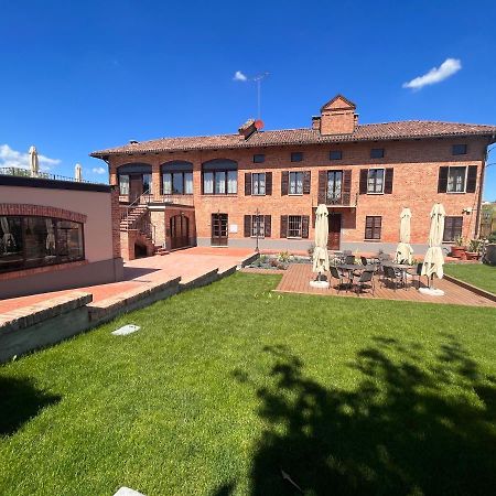 Bed and Breakfast Cascina La Badia Montegrosso dʼAsti Exteriér fotografie